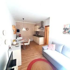 Casa de Férias Casa Bárbara - No Centro Histórico De, Aljezur